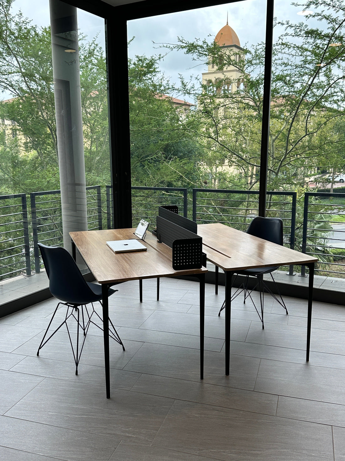 Desks and south Africas leading flat packed office seating systems in Cape Town, Johannesburg and Durban
