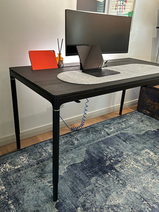 Four legged electronic automated sit-stand desk South Africa