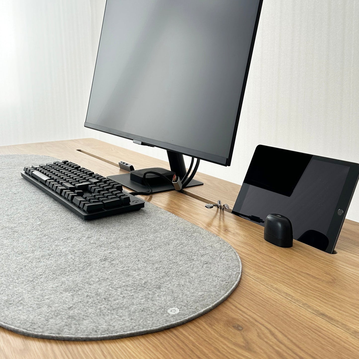 100% felt, 100% recycled bottle tops