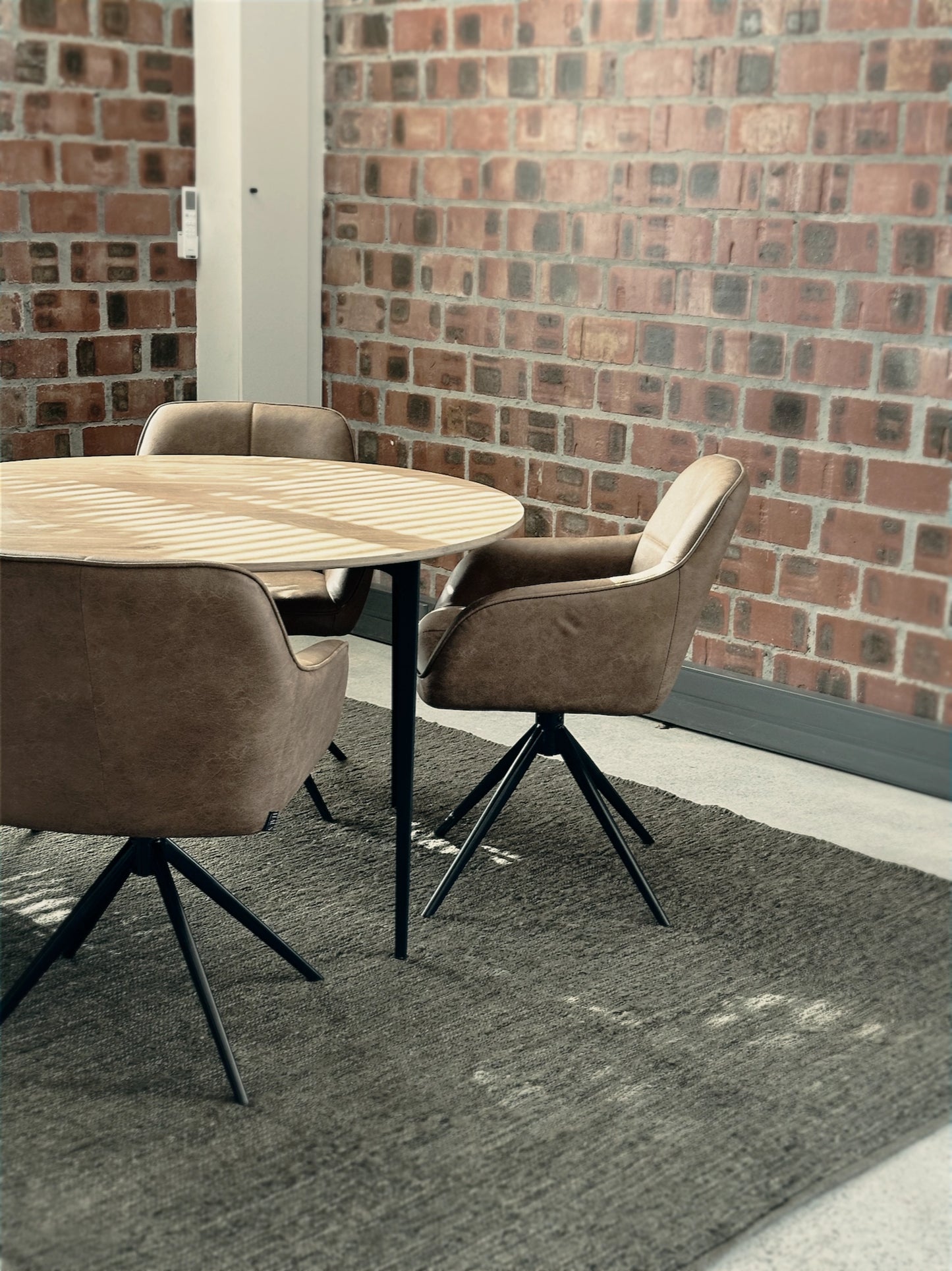 desks-office-desk-drawers-oak-cape-town-paarl-stellenbosch-johannesburg-gauteng-durban-corporate-furniture-standing-desk-office-ergonomics-flat-packed-business-solutions-interior-workspaces-sustainable-recyclable-work-from-home-south-africa