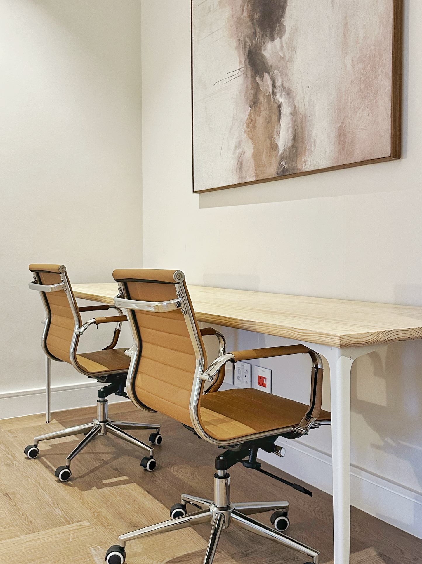 FLAT WHITE | ULTRA MATTE | 4mm DESK LEG (price per leg)
