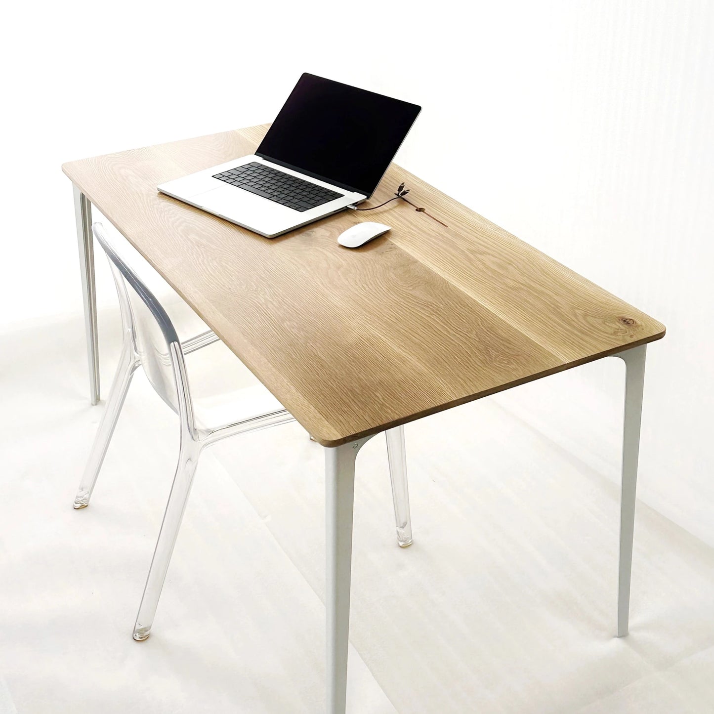 1.6 DESK | LUX | SOLID | 1600 X 700 X 25mm (new)