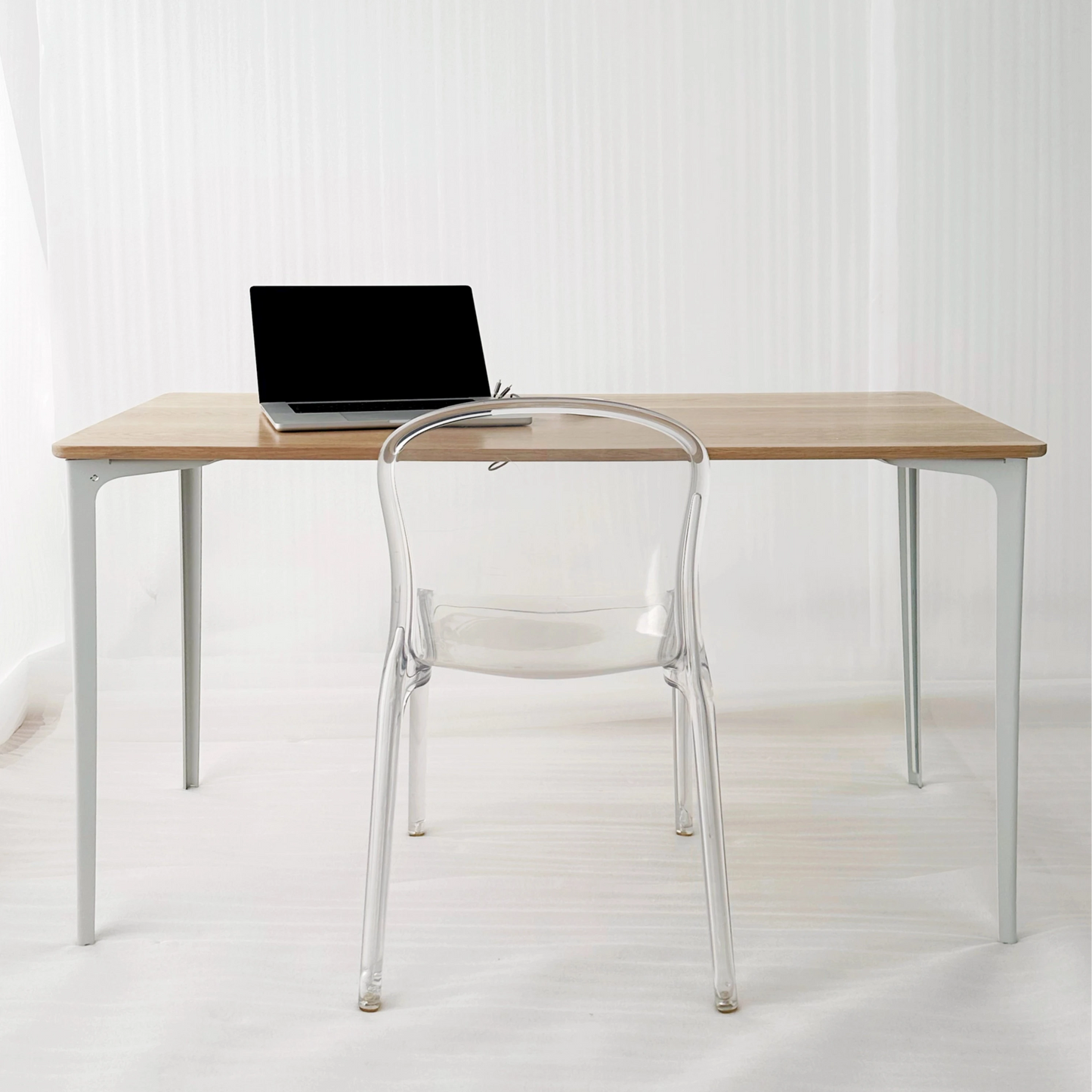 1.4 DESK | LUX | SOLID | 1400 X 700 X 25mm (new)