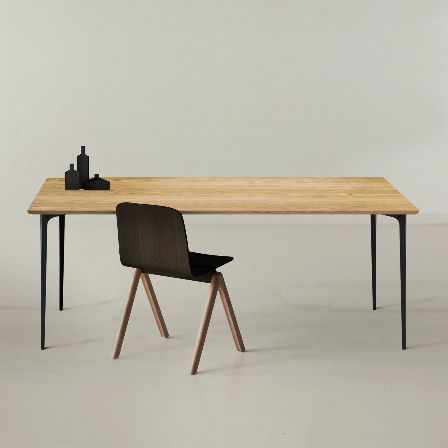 1.4 DESK TOP | LUX | SOLID OAK | 25MM (no legs)