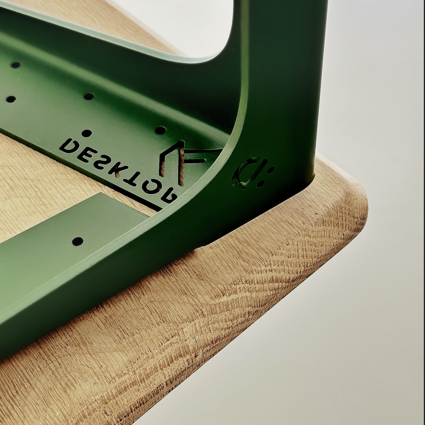 GRITTY GREEN  | ULTRA MATTE | 4mm DESK LEG (price per leg)