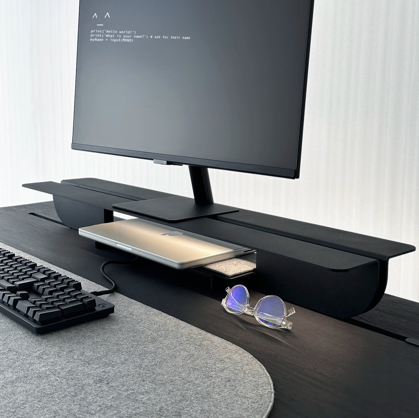 MONO M1 (monitor stand)