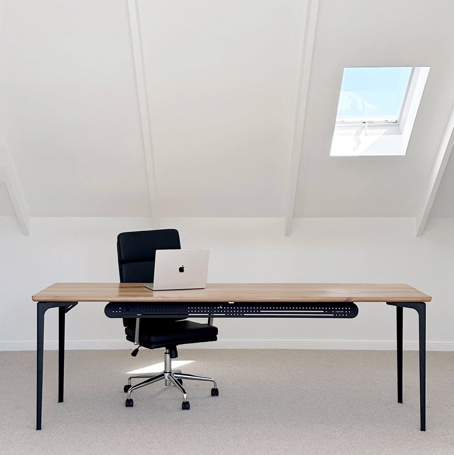 2.4 | MONOLITH DESK | 2400 X 700 X 34mm (sold out)